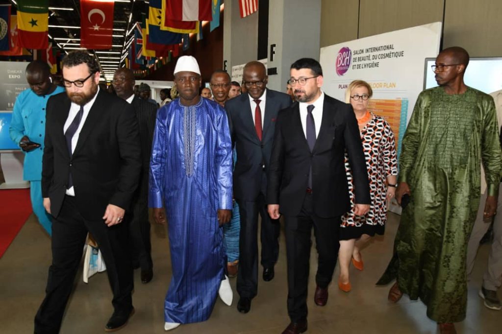 Un salon international sur l’#agriculture se tient du 22 au 24 juin 2023 au Centre des expositions de Dakar Diamniadio. SEM Aly Ngouille Ndiaye a procédé à l’ouverture et a visité les stands